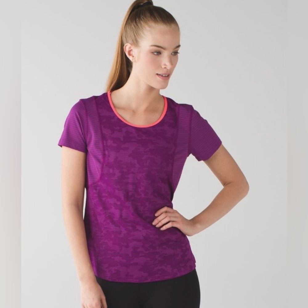 Lululemon Run For Days Short Sleeve EUC